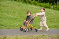 Buggy aktiv mit drehbaren Hinterr�dern